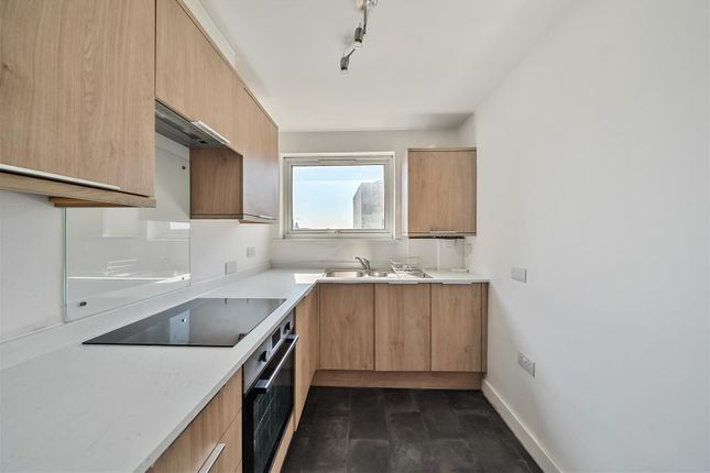 Thumbnail Flat for sale in Dove Street South, Bristol
