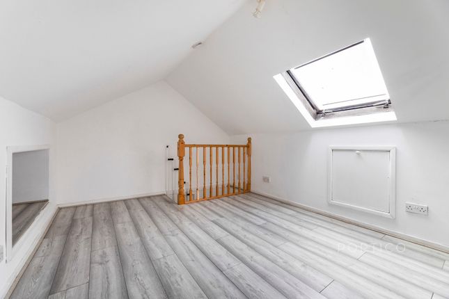 31, MacDonald Road, London photo 4