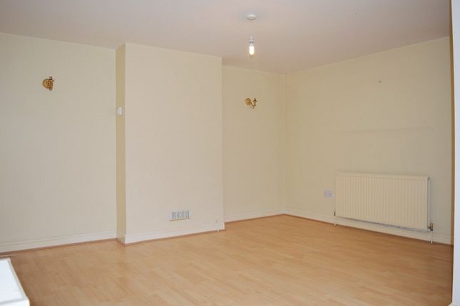 1, Chase End, Epsom photo 4