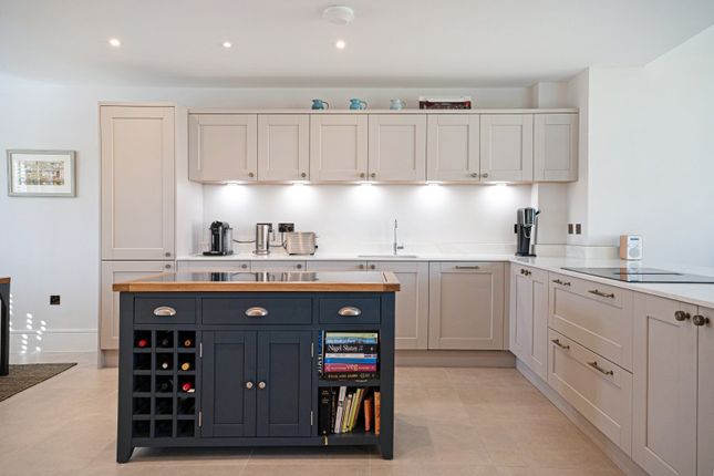 2, Henmarsh Way, Gloucestershire photo 4