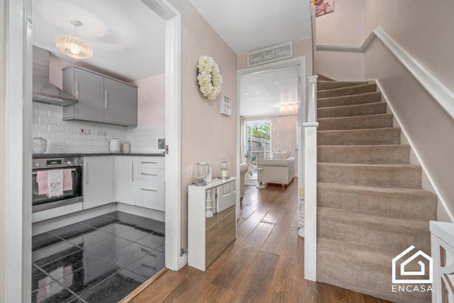 36, Lark Close, Birmingham photo 2