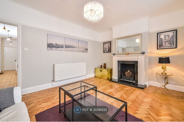 Flat, Lynn Court Mitcham Lane, London photo 2