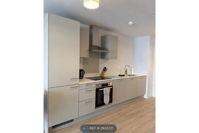 Apartment   Botanical Avenue, Trafford photo 3