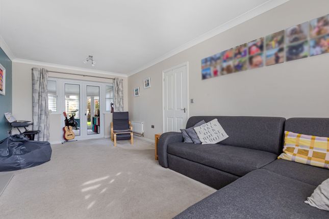 24 Granary End, Ely photo 2