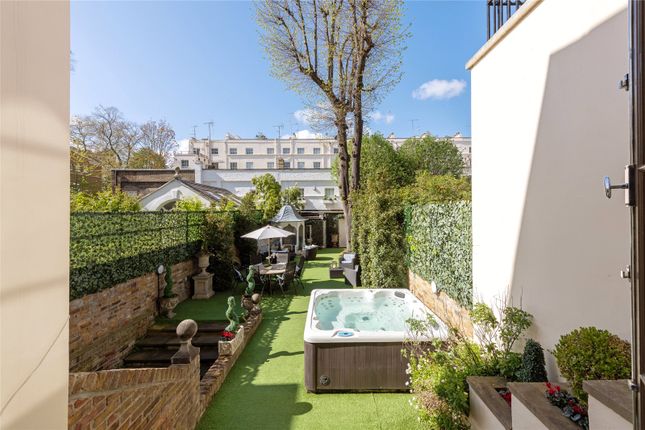 Terraced house to rent in Hanover Terrace, London