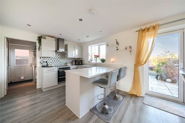 105 Willow Walk, Crediton Devon, Devon photo 3