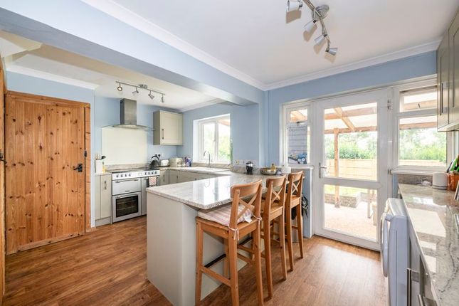 38, Beckets Way, Framfield photo 2