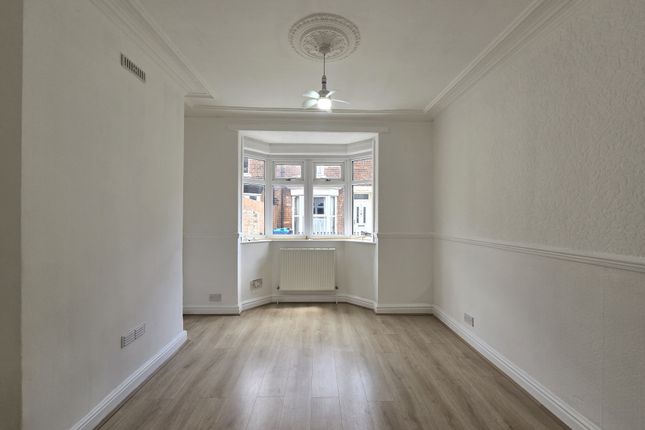 4, Charlton Villas, Hull photo 4