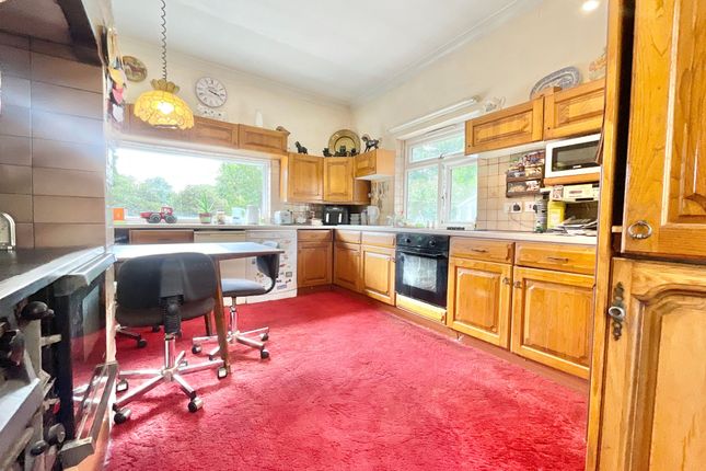 The Crescent Pinewood Drive, Market Drayton photo 3