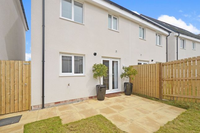 2 Tutsan Lane, St. Austell photo 3