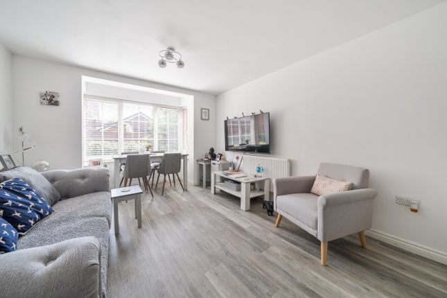 Flat 2, Riffe Court, 2, Kilham Way, Worthing photo 4