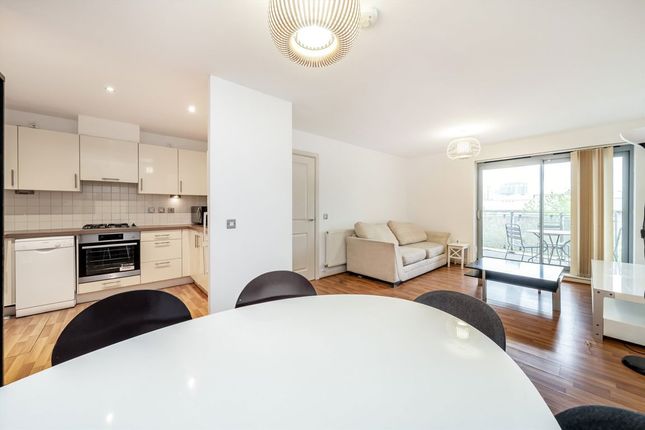 Flat 79, 5, Newport Avenue, London photo 4