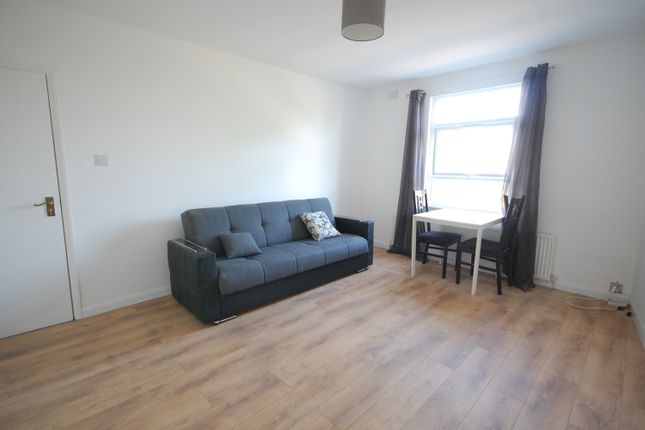 Thumbnail Flat to rent in The Vale, Acton