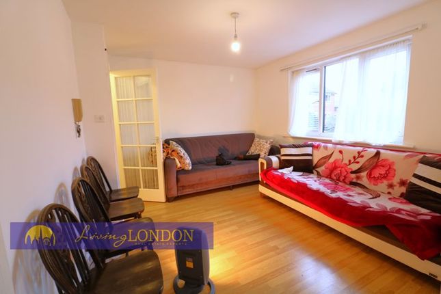 183, Plowman Close, London photo 4