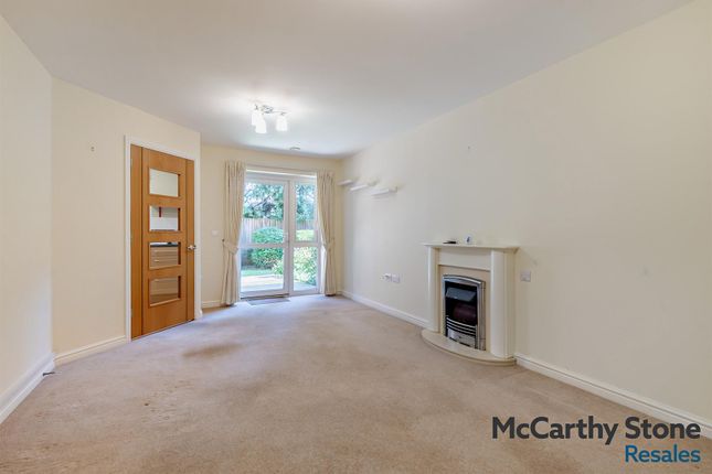 6 Coopers Court, Blue Cedar Close, Yate, Bristol photo 3