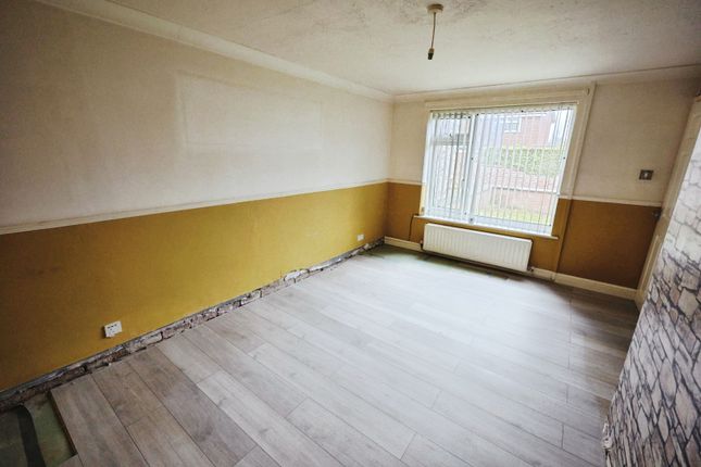 9, Dent Walk, Newton Aycliffe photo 2