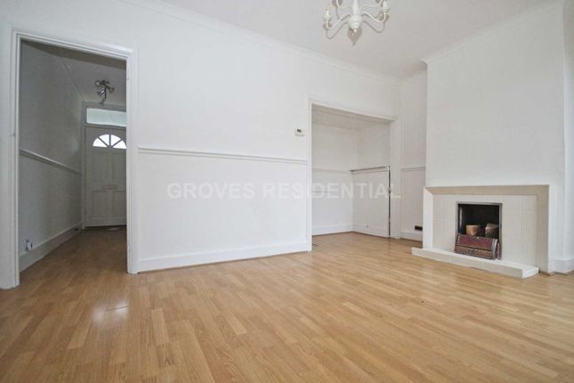 8, Melrose Gardens, New Malden photo 3