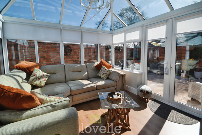 19a, Tetney Road, Humberston photo 2