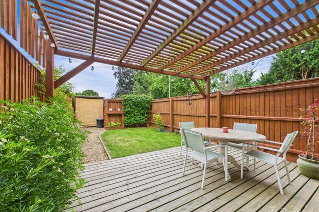 Garden- Mark Stephens Ewemove Newmarket And Soham