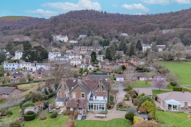 9, Woodfarm Road, Malvern photo 2