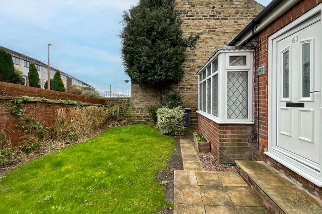 Detached house to rent in Mill Lane, Leeds Road, Birstall, Batley