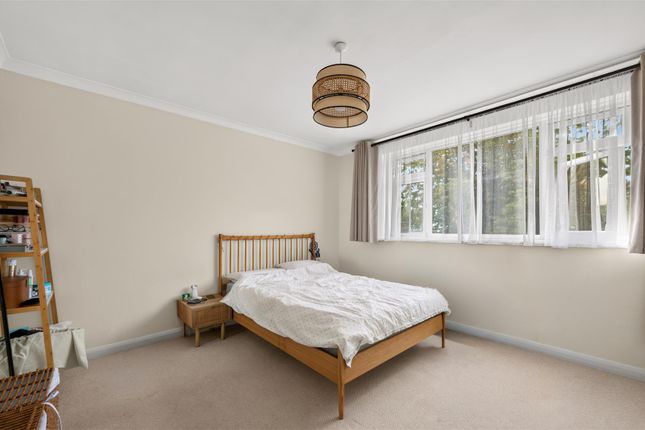 Flat 6, Malcolm Lodge,15, Darlaston Road, Wimbledon photo 4