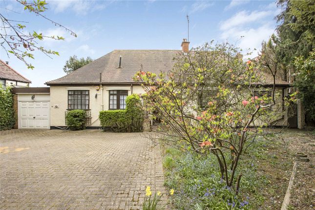 Thumbnail Bungalow for sale in East Ridgeway, Cuffley, Hertfordshire