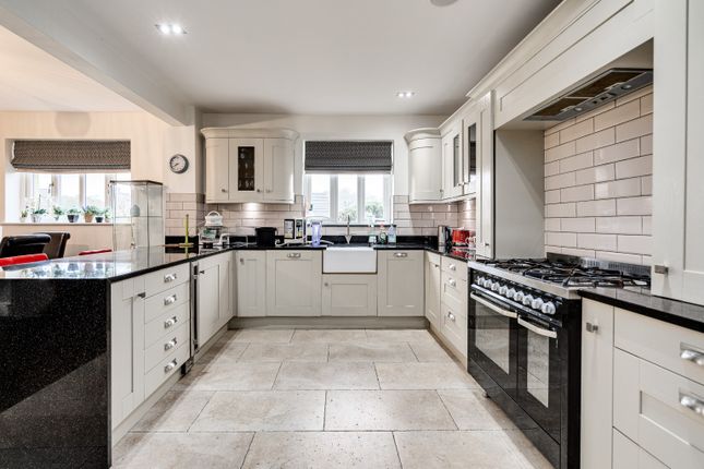 18, Cherrywood Avenue, Bolton photo 2