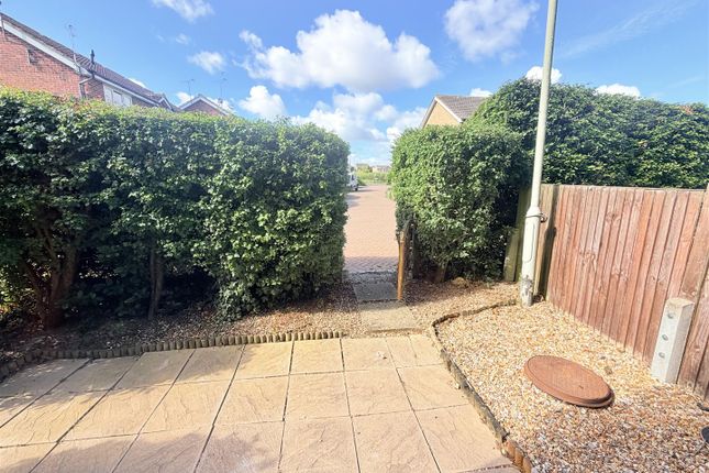 17, Lavender Close, Whitstable photo 2