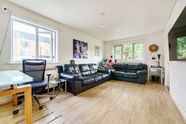 Flat for sale in Spectrum House, Enfield, London