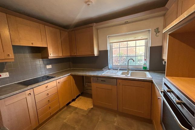 16, Goad Avenue, Chatham photo 2