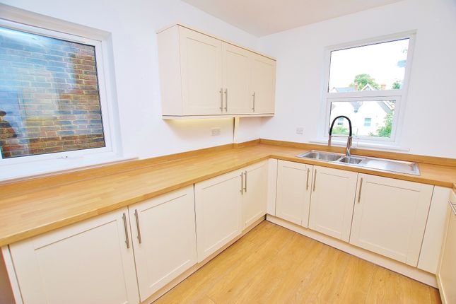 Terraced house to rent in Testard Road, Guildford, Surrey