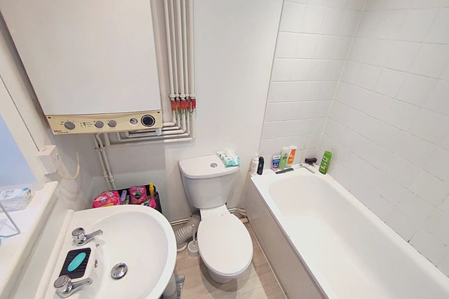 13, Walker Road, Cardiff photo 3