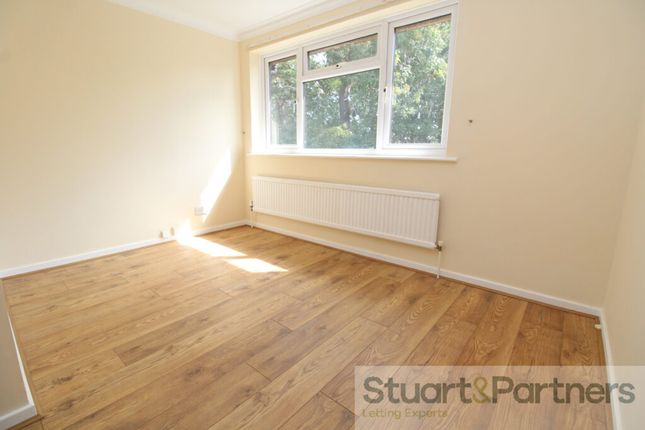 9, Johnson Drive, Burgess Hill photo 4