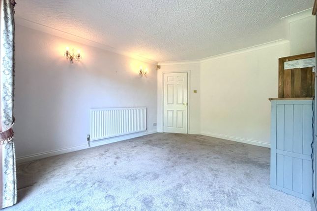 130, Sedgley Road, Dudley photo 4