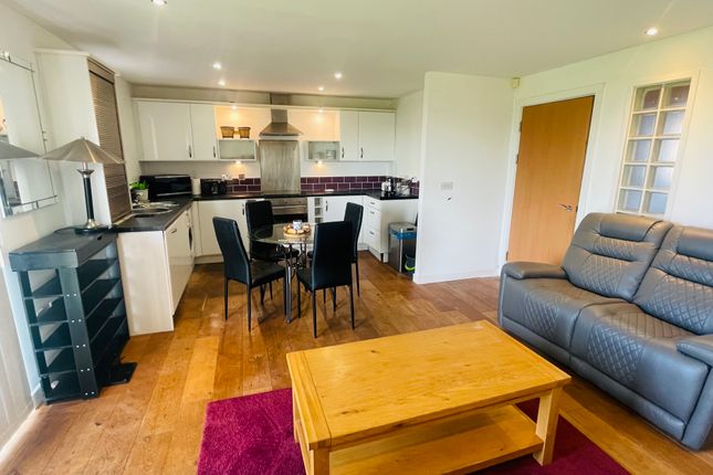 Flat 9, Cwrt Pandora, Pentre Doc Y Gogledd, Llanelli photo 4