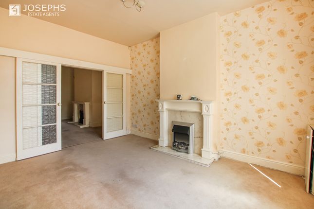 144, Hawthorne Road, Bolton photo 3