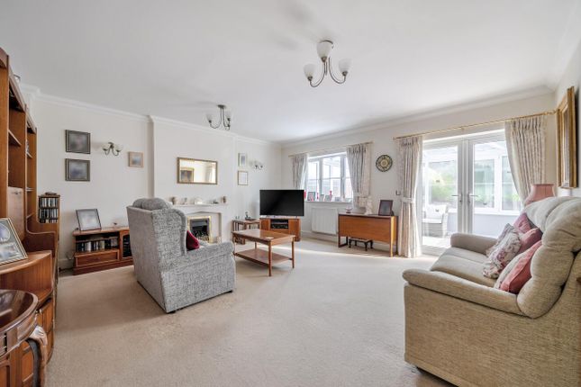 15, Kingsway, Chandler's Ford photo 2