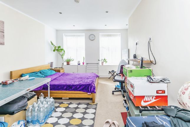 Flat for sale in St. James's Road, Croydon