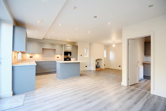 37, Charnwood Avenue, Nottingham photo 3