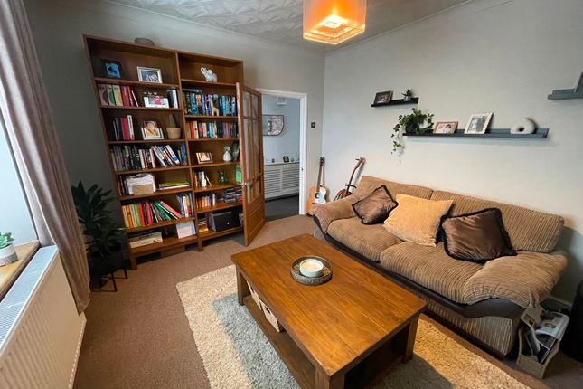 12 Twyn y Bedw, Clydach photo 4