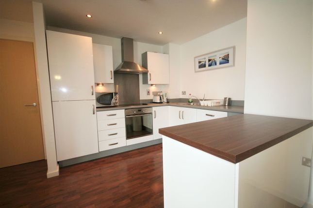 Apartment 23, South Quay, Swansea photo 2