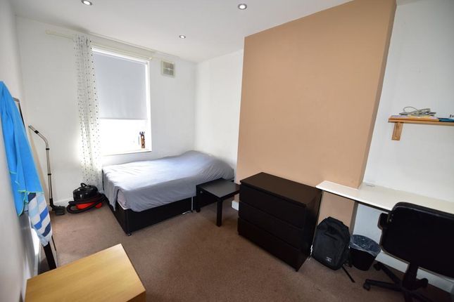 Pearson Terrace, Leeds photo 5