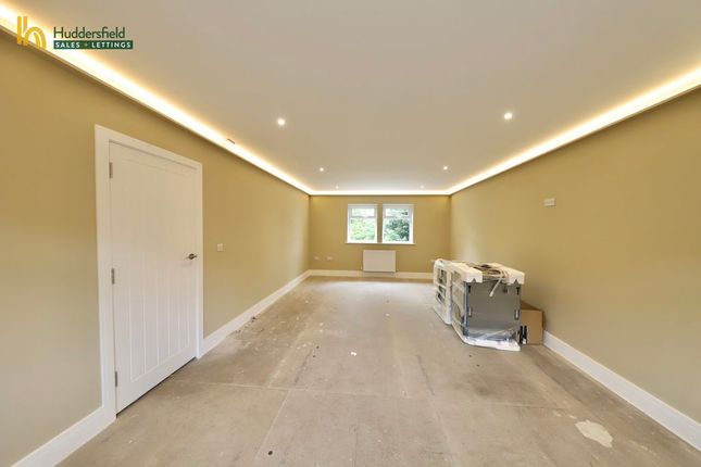 159, Longwood Road, Huddersfield photo 3