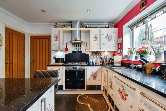 86, Glanaman Road, Aberdare photo 2