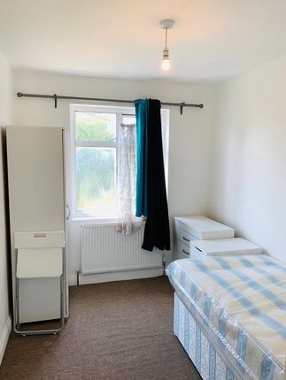 Thumbnail Room to rent in Rydal Gardens, 8Sa, Wembley