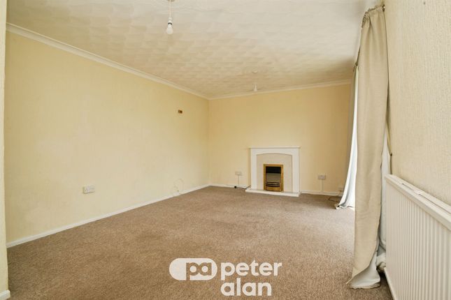 Flat 2, Redbrook House, Cwmbran photo 4