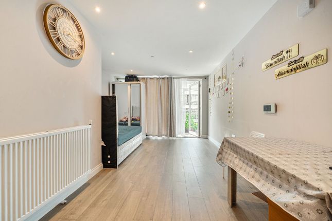 13, Epping House, Forest Gate photo 3