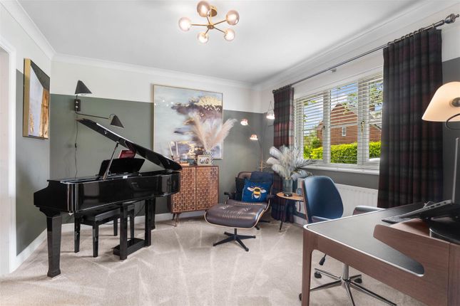 4, Chapel Close, Stratford-Upon-Avon photo 4