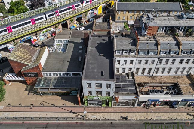 Commercial Road, London photo 2
